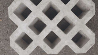 Gạch bê tông trồng cỏ - Phân loại và báo giá mới nhất